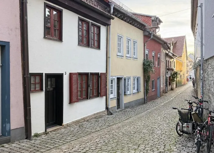 Modernes Altstadthaus - Stilvoll & Zentral *