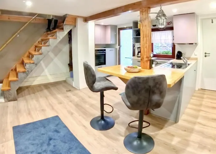 Modernes Altstadthaus - Stilvoll & Zentral *